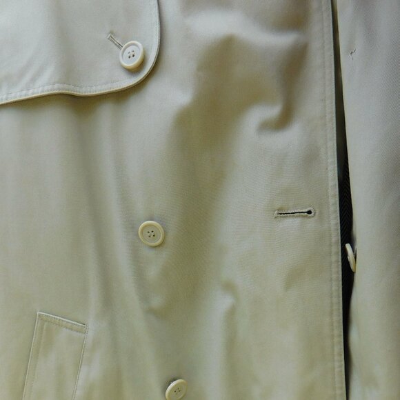London Fog Khaki Double Breasted Trench Coat with Zip Out Liner 42 Reg Belted - Picture 9 of 15